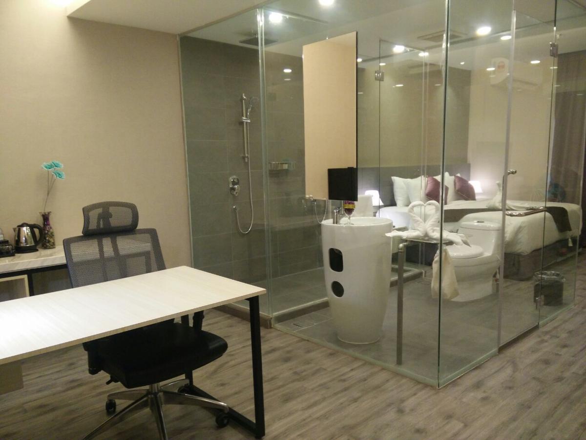 The Leverage Business hotel  Johor Bahru Exterior foto